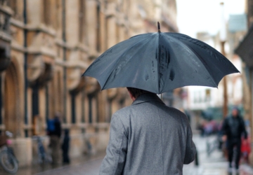Chuva e céu nublado continuam a marcar presença no concelho de Cascais